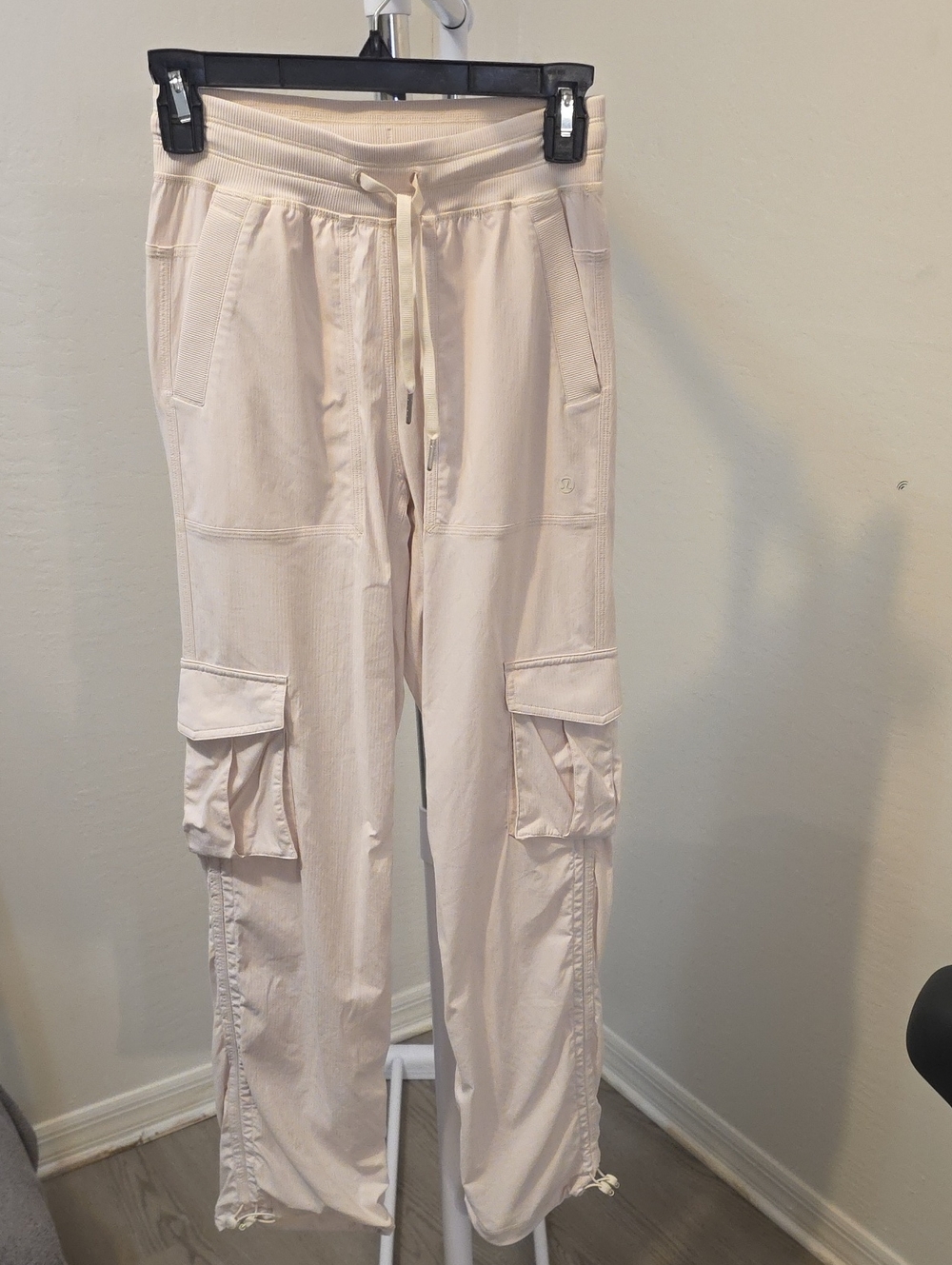 lululemon athletica Light Cream Cargo Joggers